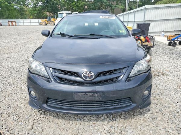 2013 TOYOTA COROLLA