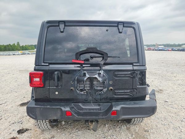 2018 JEEP WRANGLER Unlimited Sahara — DIRR