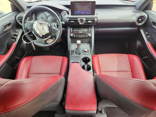 2024 LEXUS IS 300