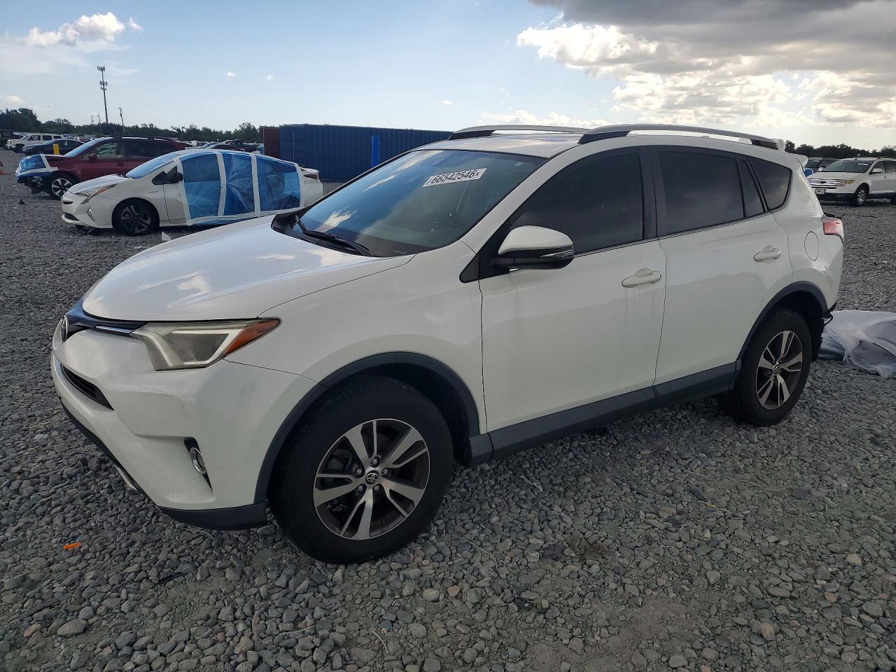 2016 TOYOTA RAV4 XLE (M Grade)
