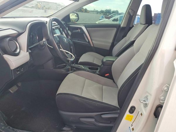 2016 TOYOTA RAV4 XLE (M Grade)