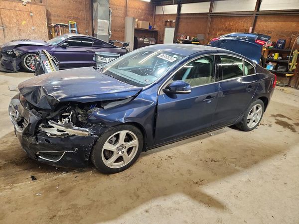 2013 VOLVO S60
