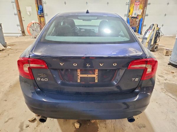 2013 VOLVO S60