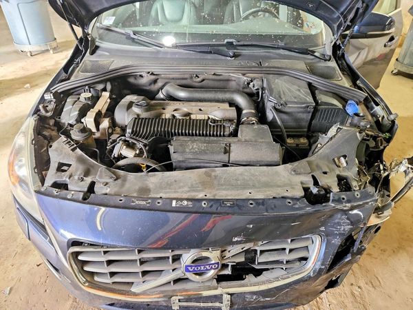 2013 VOLVO S60