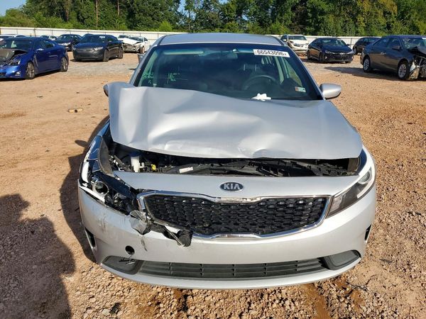 2017 KIA FORTE LX Base