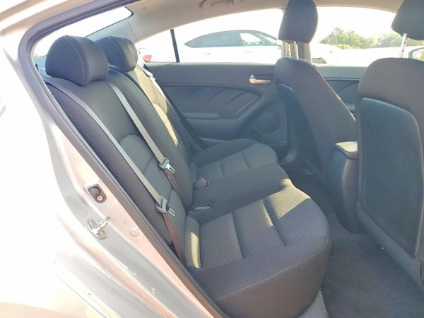 2017 KIA FORTE LX Base