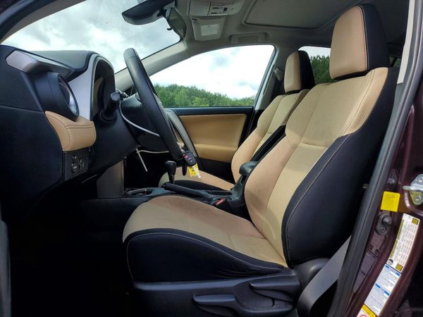 2017 TOYOTA RAV4 XLE