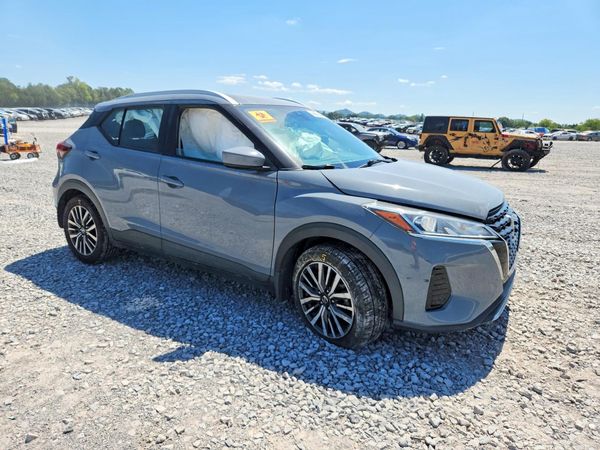 2021 NISSAN KICKS