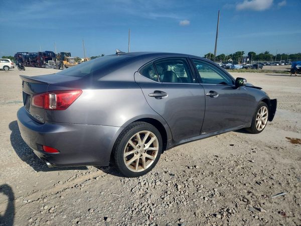 2013 LEXUS IS 250