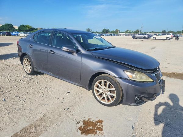 2013 LEXUS IS 250