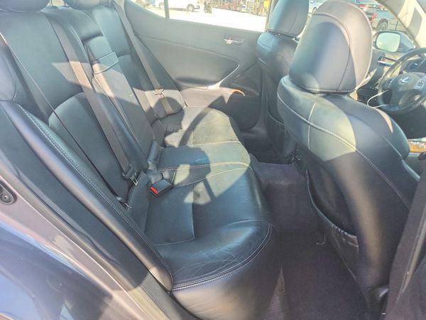 2013 LEXUS IS 250