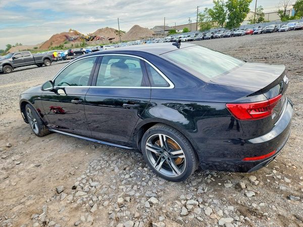 2017 AUDI A4 quattro Premium Plus