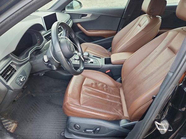 2017 AUDI A4 quattro Premium Plus
