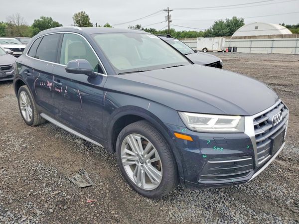 2020 AUDI Q5 quattro Premium Plus