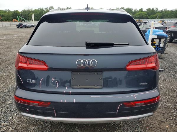 2020 AUDI Q5 quattro Premium Plus
