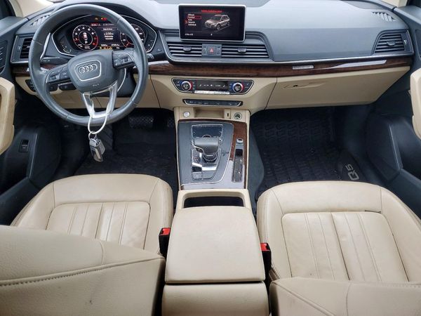 2020 AUDI Q5 quattro Premium Plus