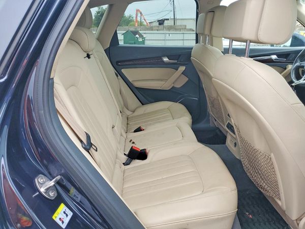 2020 AUDI Q5 quattro Premium Plus