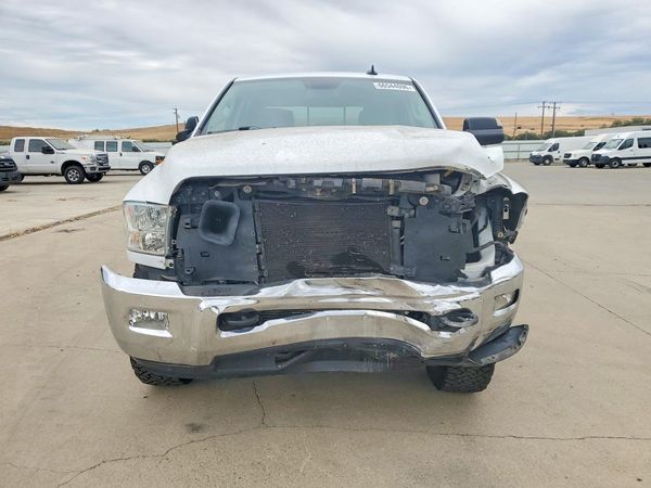 2016 RAM 2500 SLT