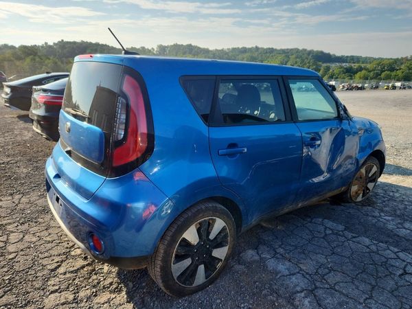 2017 KIA SOUL