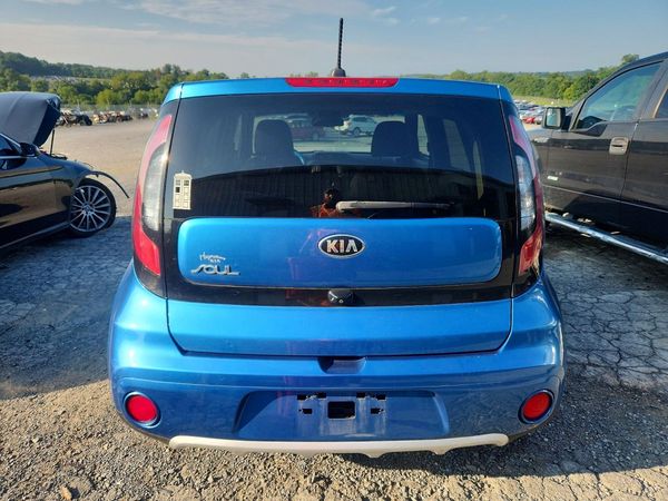 2017 KIA SOUL