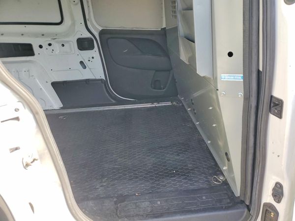 2016 RAM PROMASTER CITY SLT