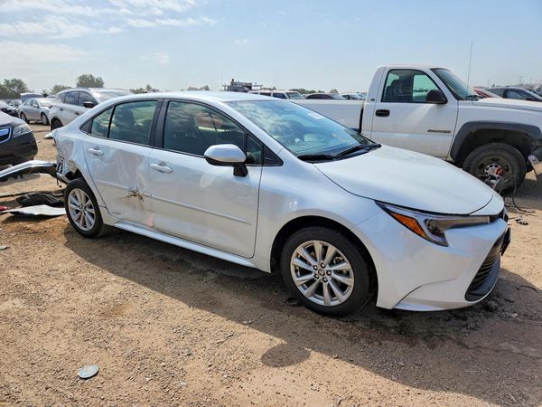 2024 TOYOTA COROLLA