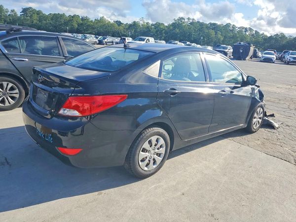 2017 HYUNDAI ACCENT SE Base