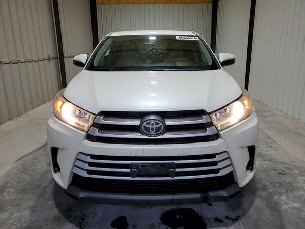 2017 TOYOTA HIGHLANDER