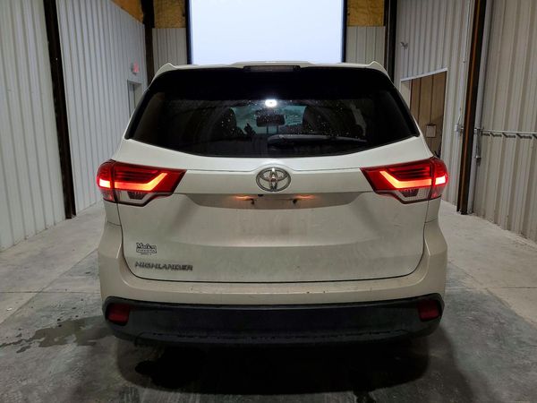2017 TOYOTA HIGHLANDER