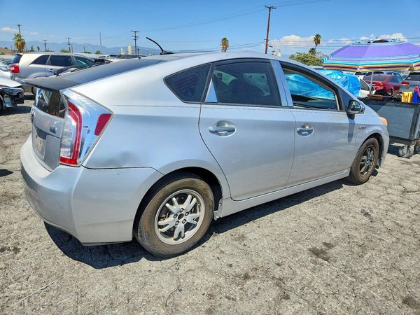 2012 TOYOTA PRIUS