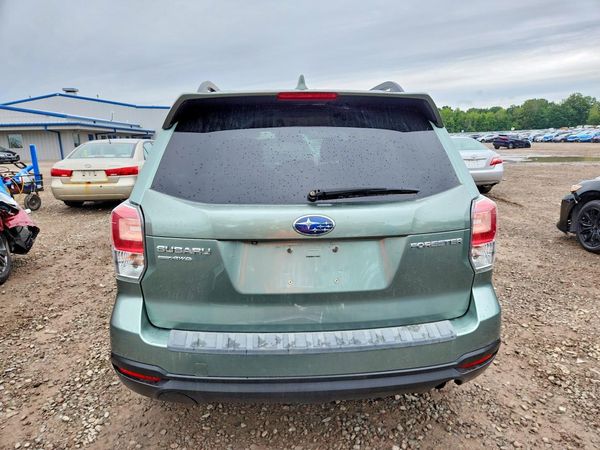 2018 SUBARU FORESTER Premium+CWP