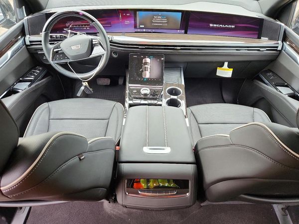2025 CADILLAC ESCALADE