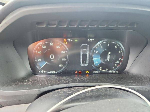 2021 VOLVO XC90