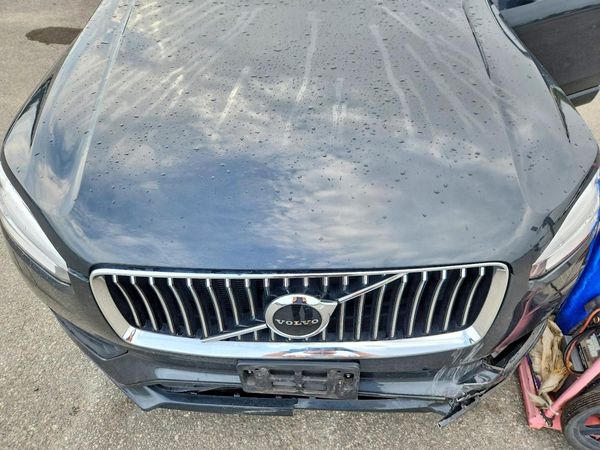 2021 VOLVO XC90