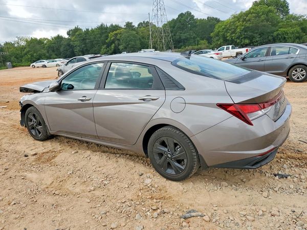 2022 HYUNDAI ELANTRA