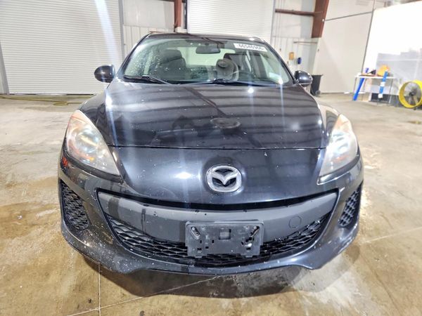 2013 MAZDA 3