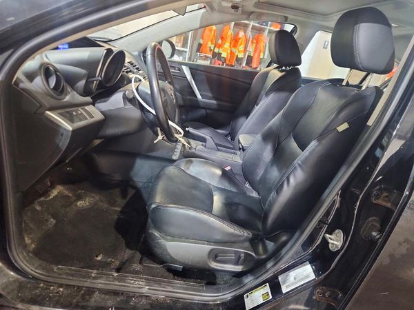 2013 MAZDA 3