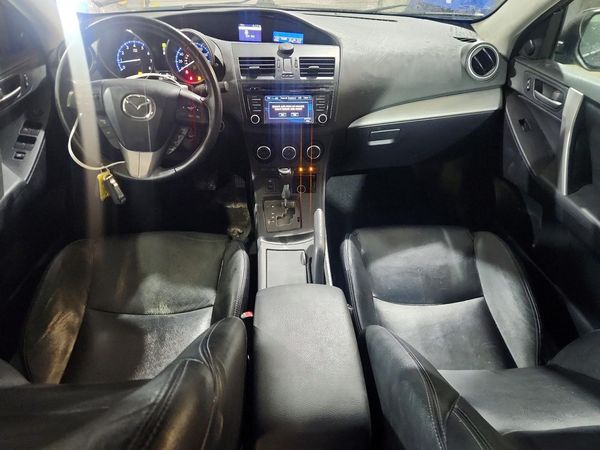 2013 MAZDA 3