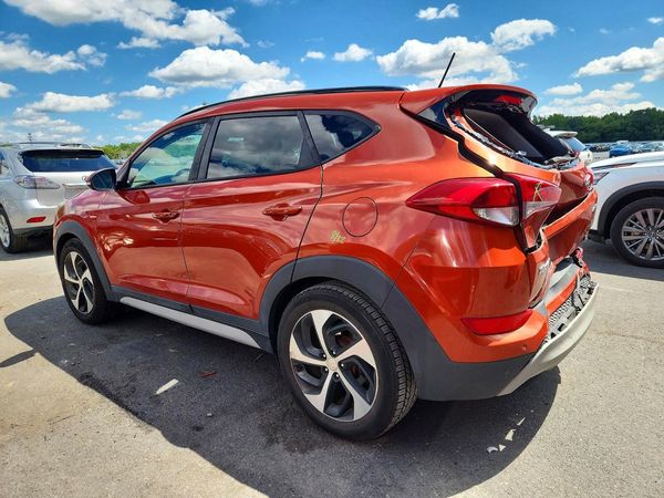 2017 HYUNDAI TUCSON