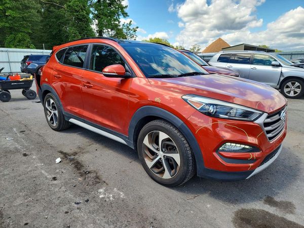 2017 HYUNDAI TUCSON