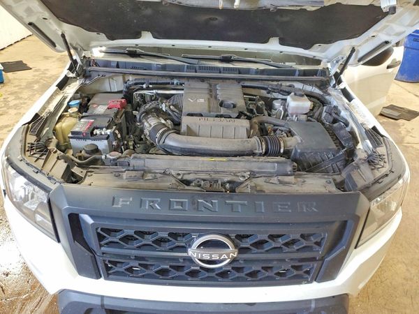 2023 NISSAN FRONTIER Crew Cab
