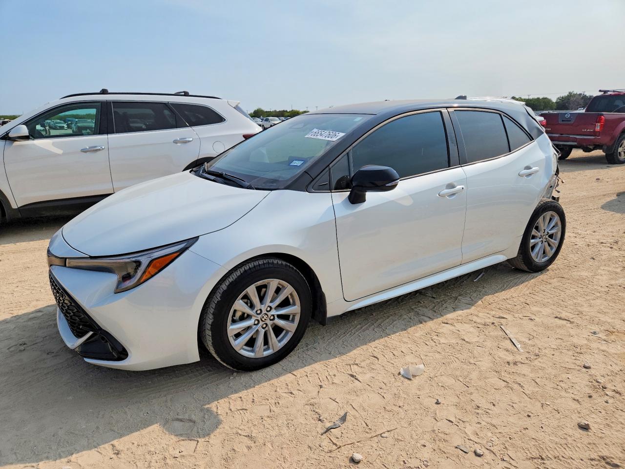 2025 TOYOTA COROLLA HA SE — Front 3/4