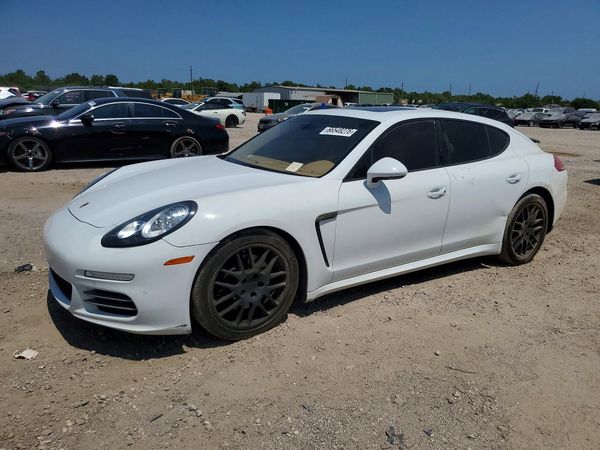 2015 PORSCHE PANAMERA