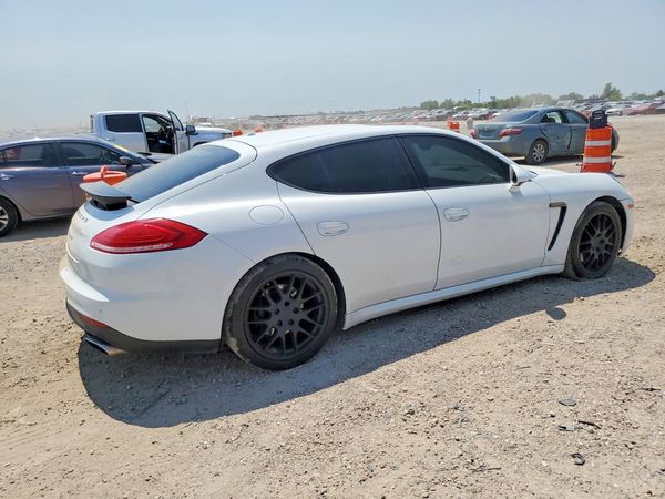 2015 PORSCHE PANAMERA Base (2WD), 4 (4WD)