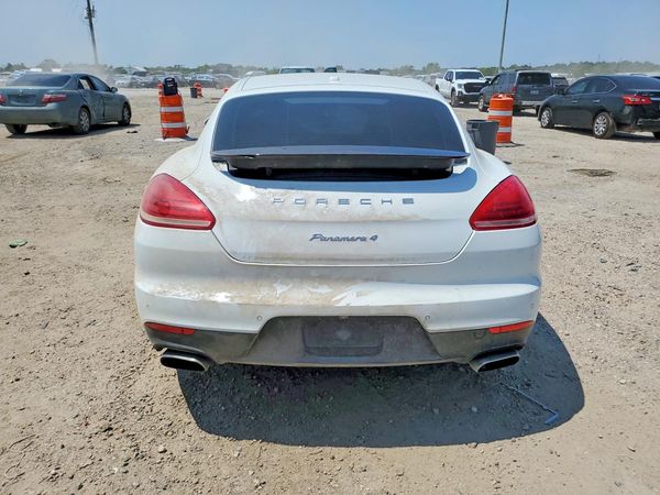2015 PORSCHE PANAMERA Base (2WD), 4 (4WD)