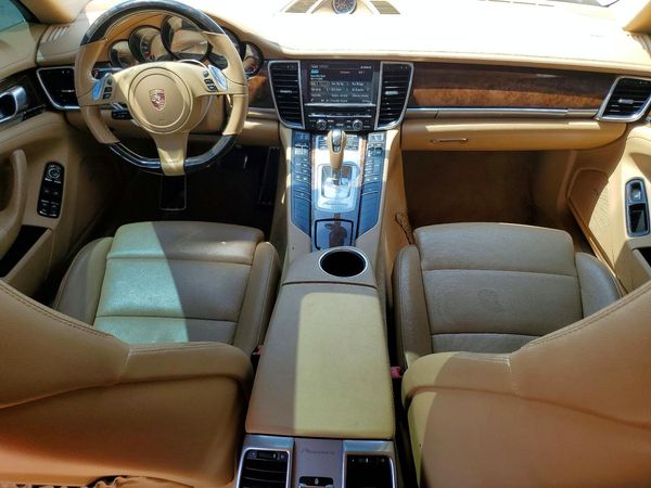 2015 PORSCHE PANAMERA Base (2WD), 4 (4WD)
