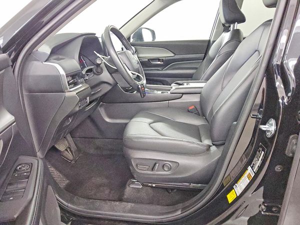 2025 TOYOTA GRAND HIGHLANDER