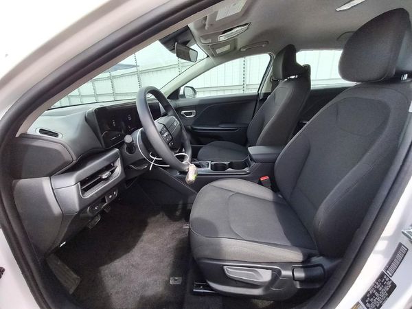 2026 KIA K4 LX, LXS
