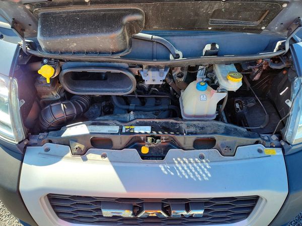 2020 RAM PROMASTER 3500 VF — Engine bay