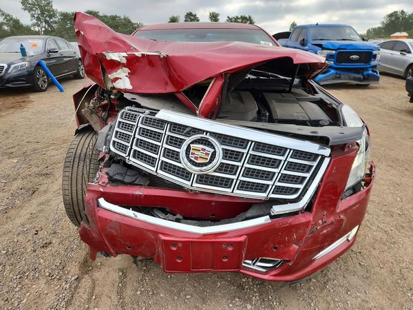 2014 CADILLAC XTS Luxury